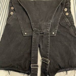 Forever 21 Black overall shorts